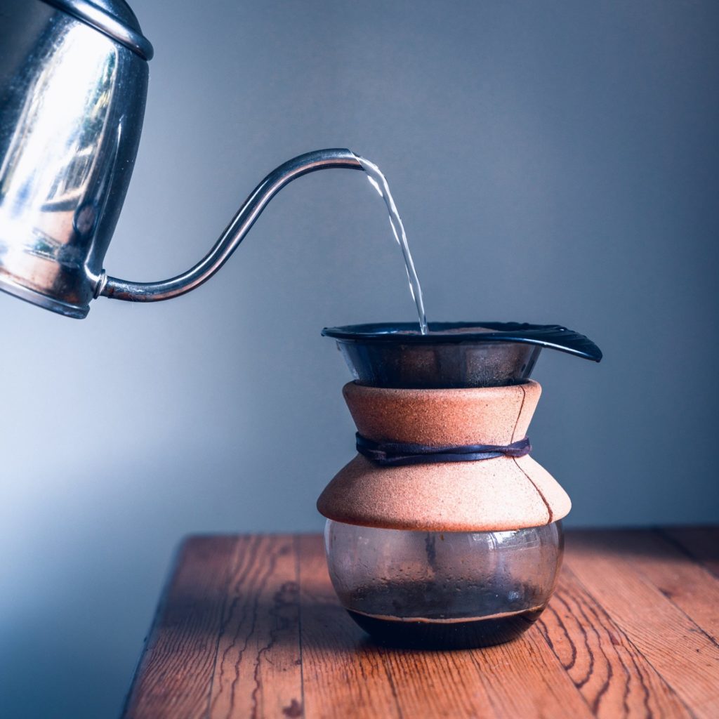 kaffebrygning med kogt vand